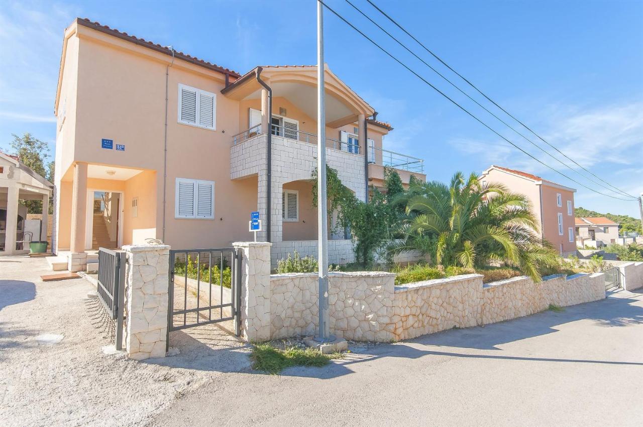 Apartments Ema Razanj Bagian luar foto